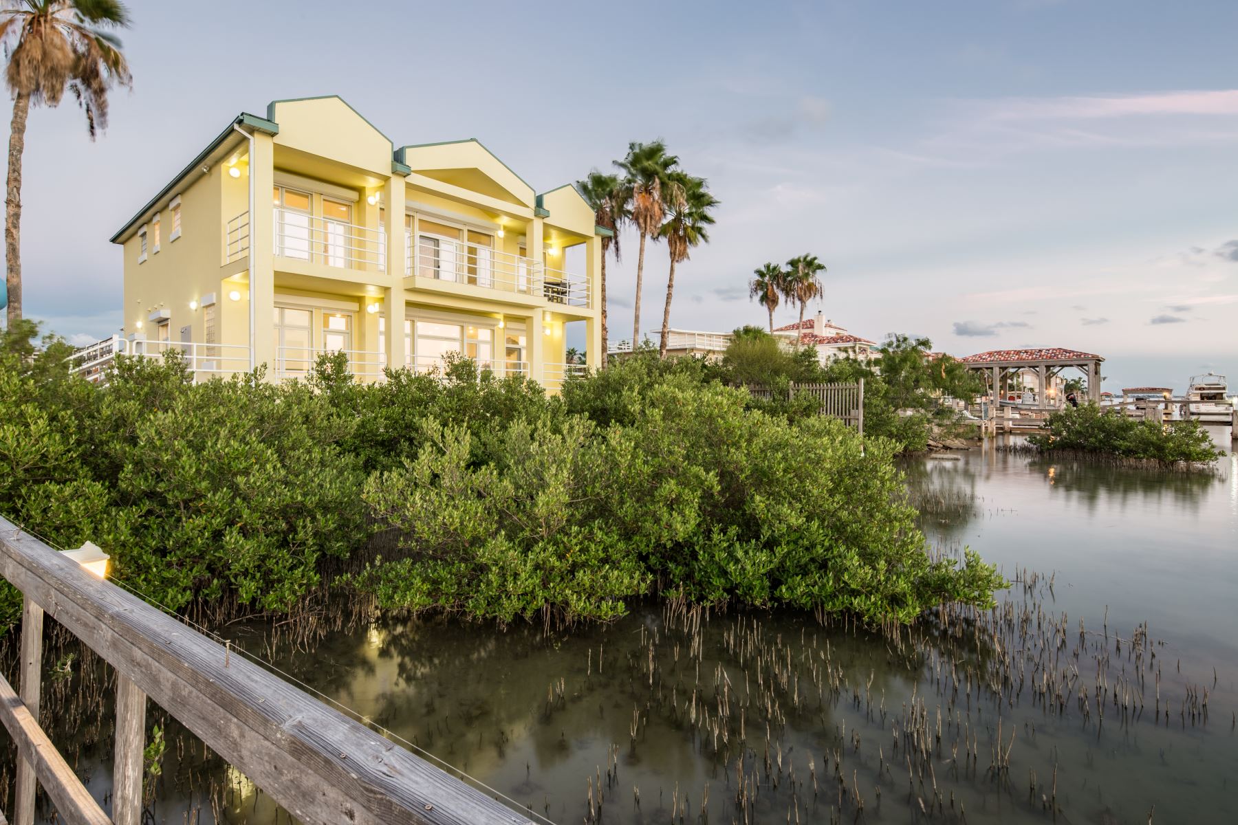 Vacation Home Rentals South Padre Island, Luxury Collection, Beach